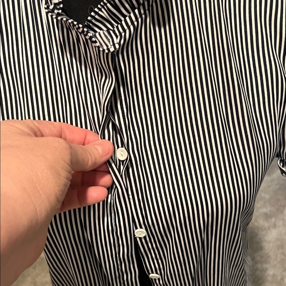 T Tahari Black and White Striped Button Down Shirt - Picture 6 of 10